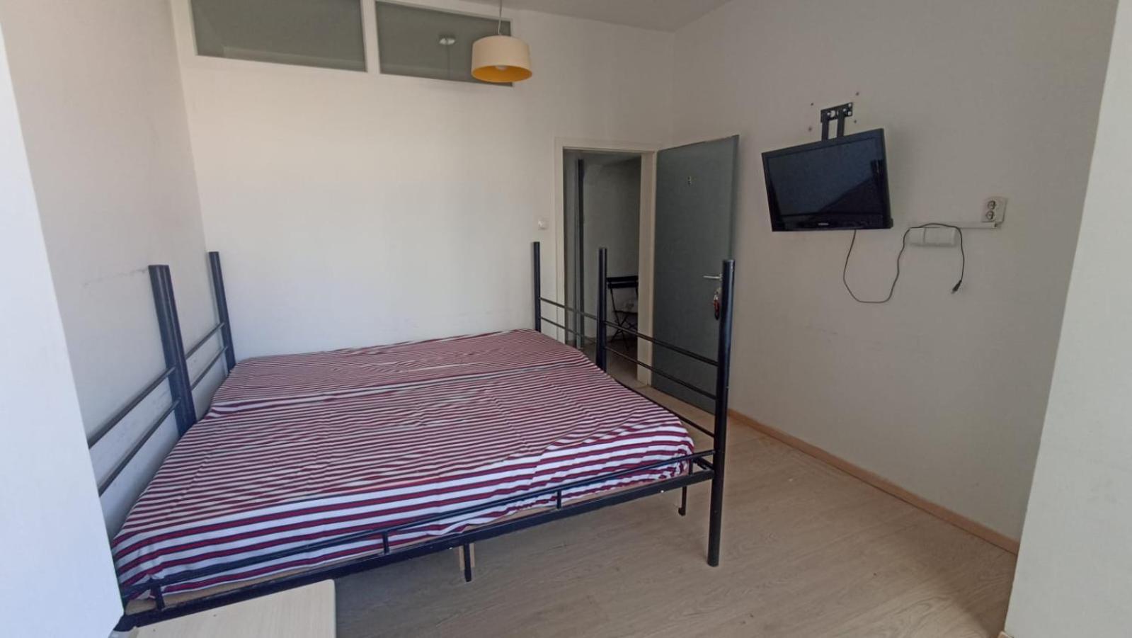 Newborn Comfort Hostel The Biggest Hostel Of Town With Best Location Prishtinë Ngoại thất bức ảnh