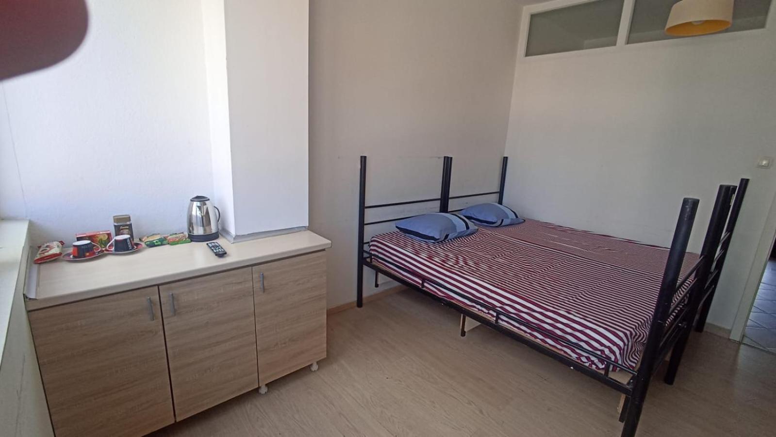 Newborn Comfort Hostel The Biggest Hostel Of Town With Best Location Prishtinë Ngoại thất bức ảnh