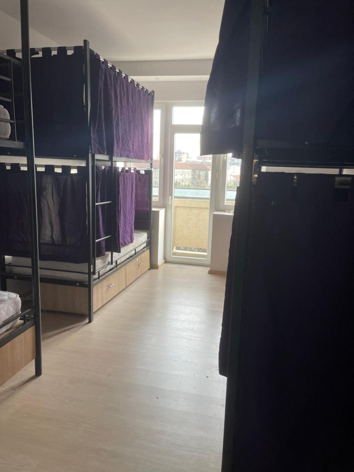 Newborn Comfort Hostel The Biggest Hostel Of Town With Best Location Prishtinë Ngoại thất bức ảnh